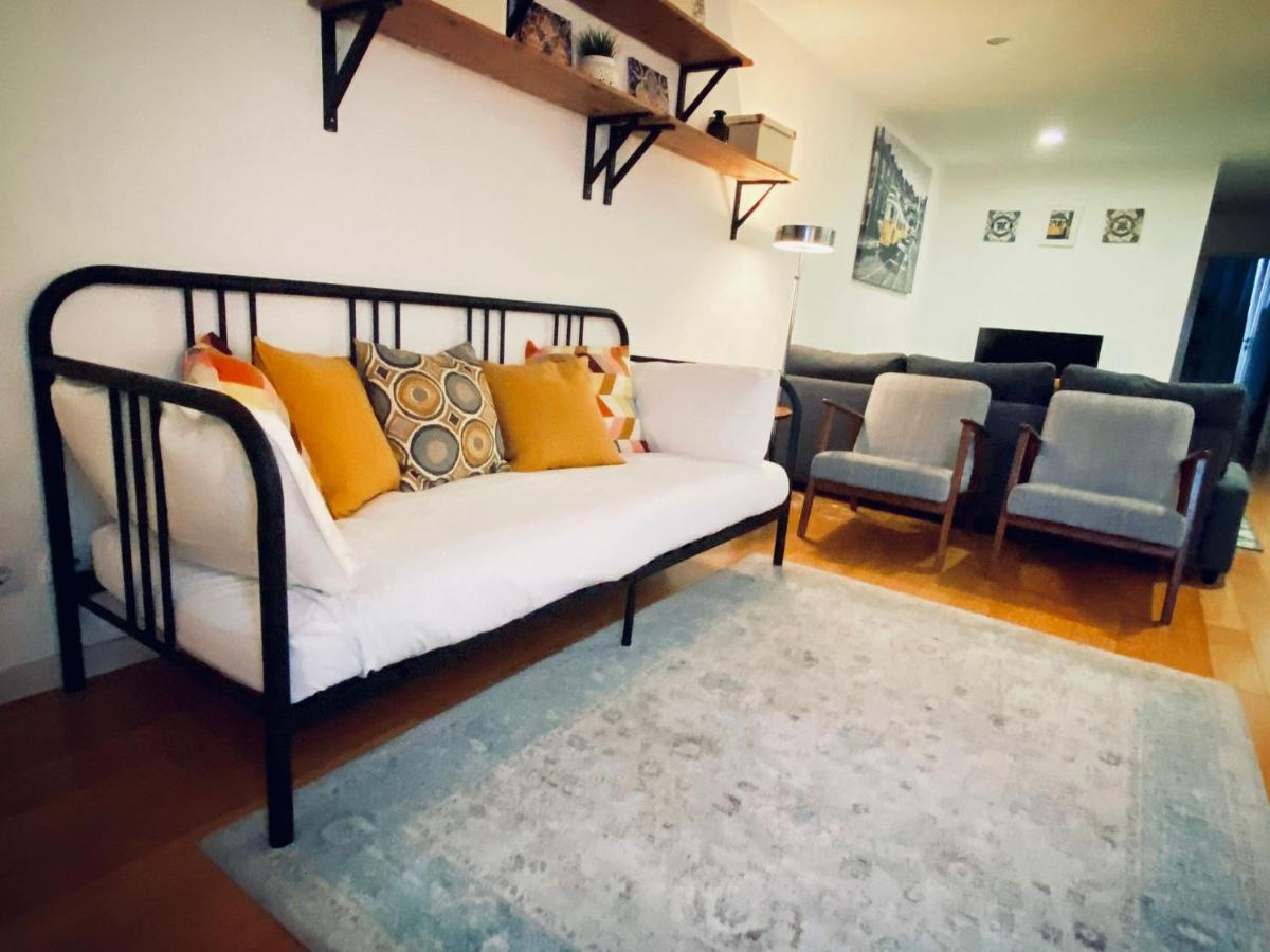 Ola Lisbon - Principe Real IV Apartment Bagian luar foto
