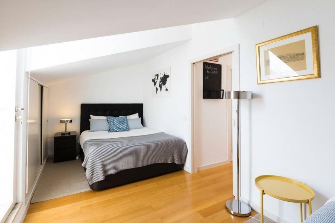 Ola Lisbon - Principe Real IV Apartment Bagian luar foto